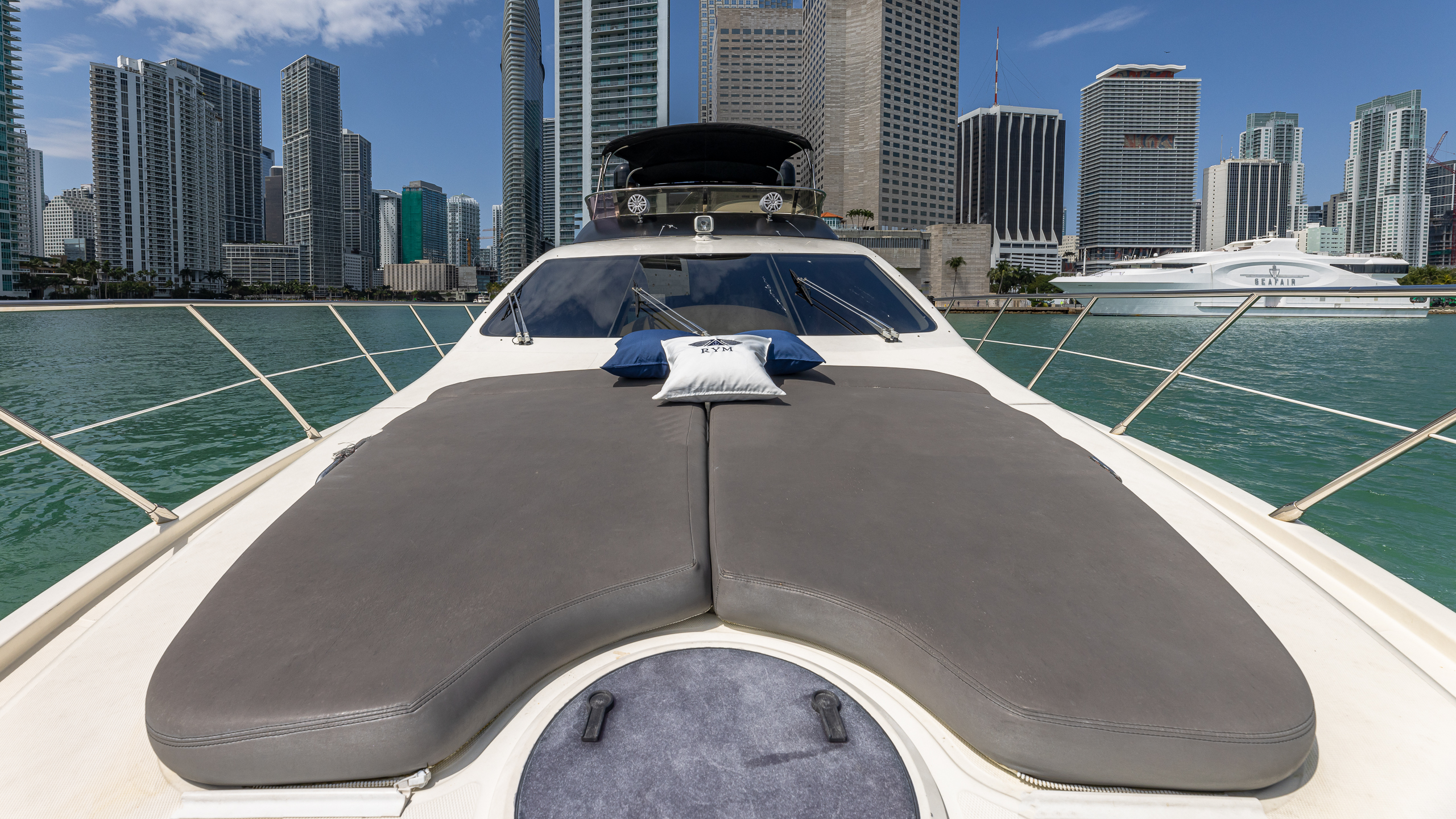 Azimut L'chaim luxury yacht Miami — salon seating detail