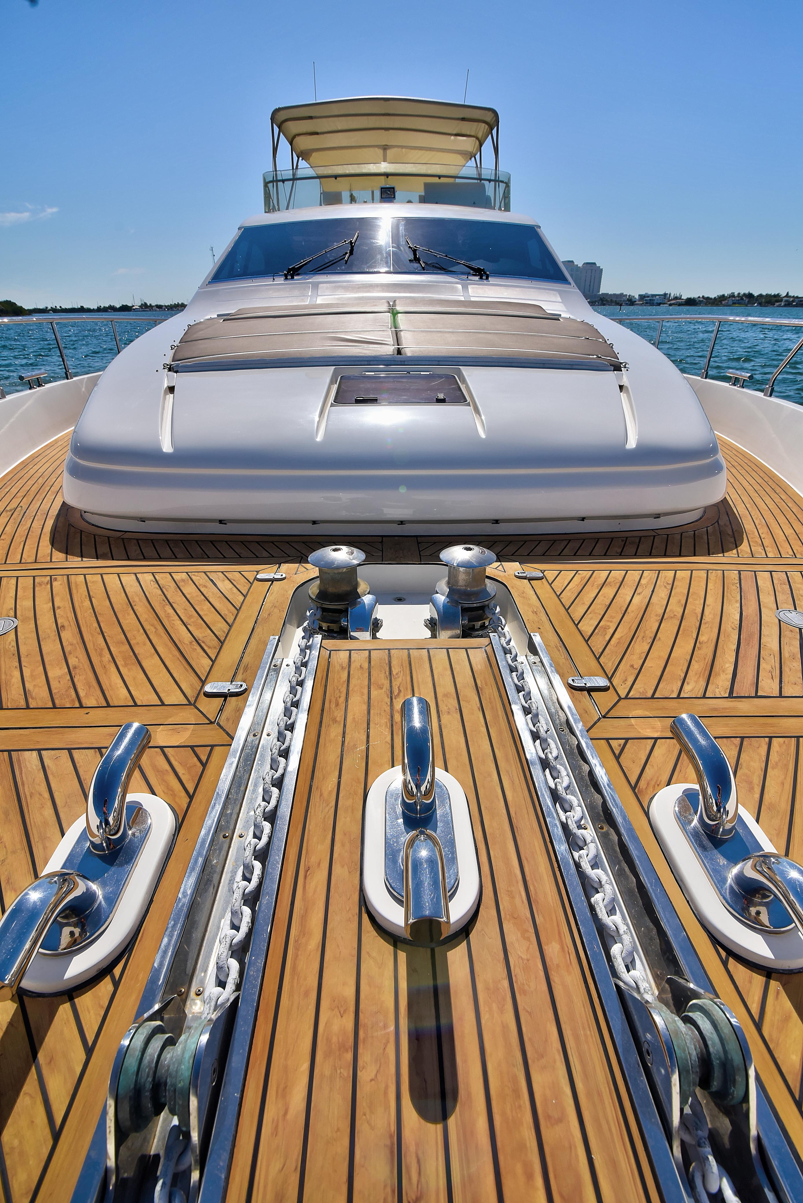 Ferretti 75-foot luxury yacht charter Miami