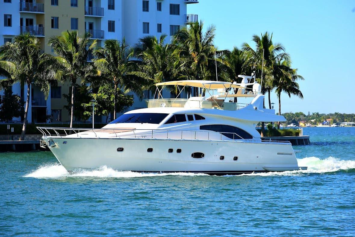 Ferretti 75-foot luxury yacht charter Miami