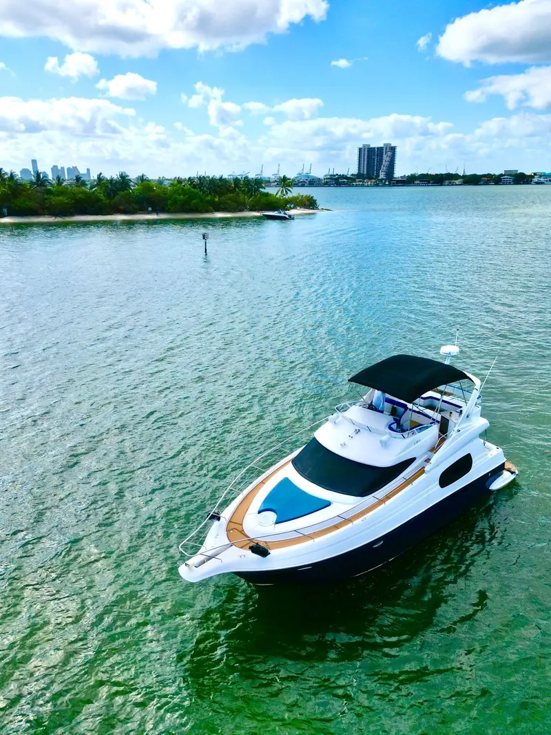 Isabella 48' W/ Jetski
