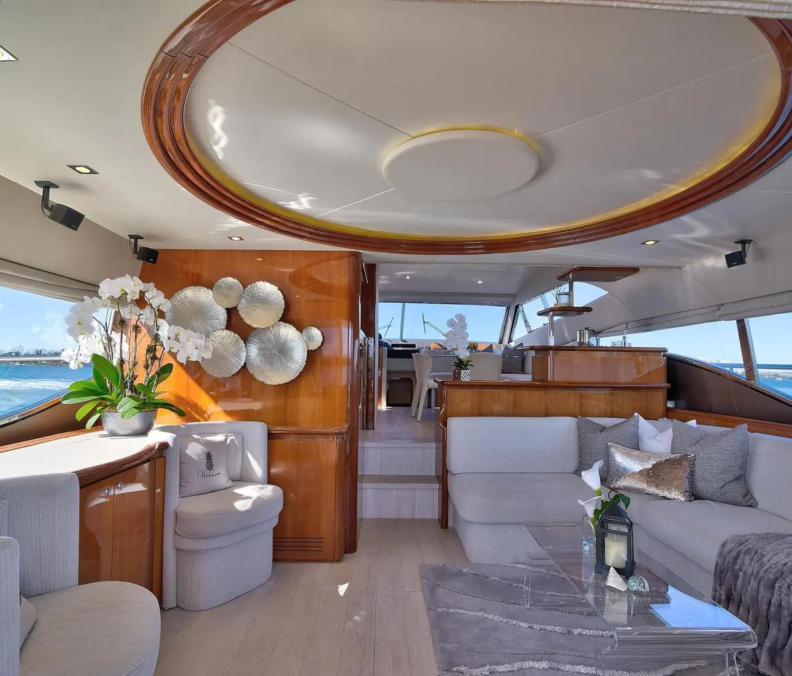 Main salon of the Ferretti 75 yacht