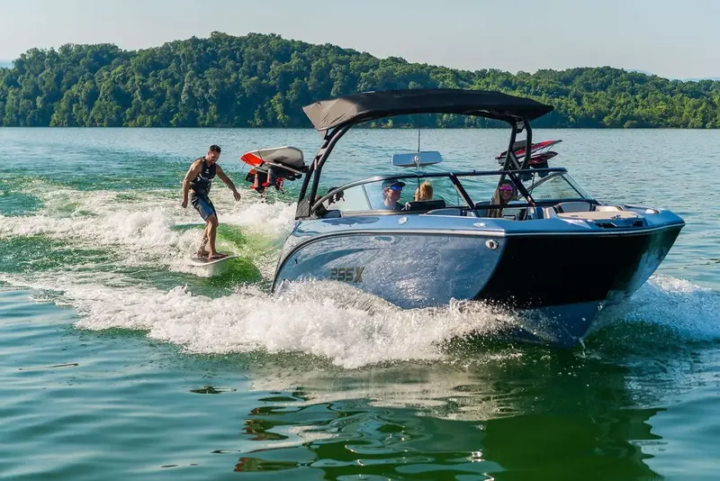 25' Yamaha 255XD